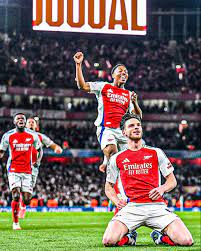 革上迈出的 革上迈出的